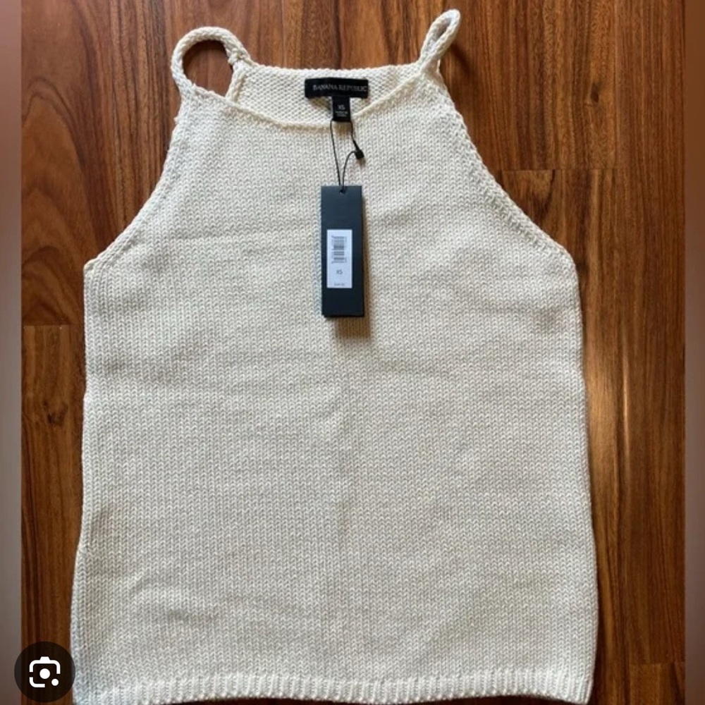 2 Banana Republic Cream Sleeveless Knit Tops